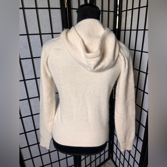 Banana Republic lambs wool and angora hooded sweater - Picture 3 of 4